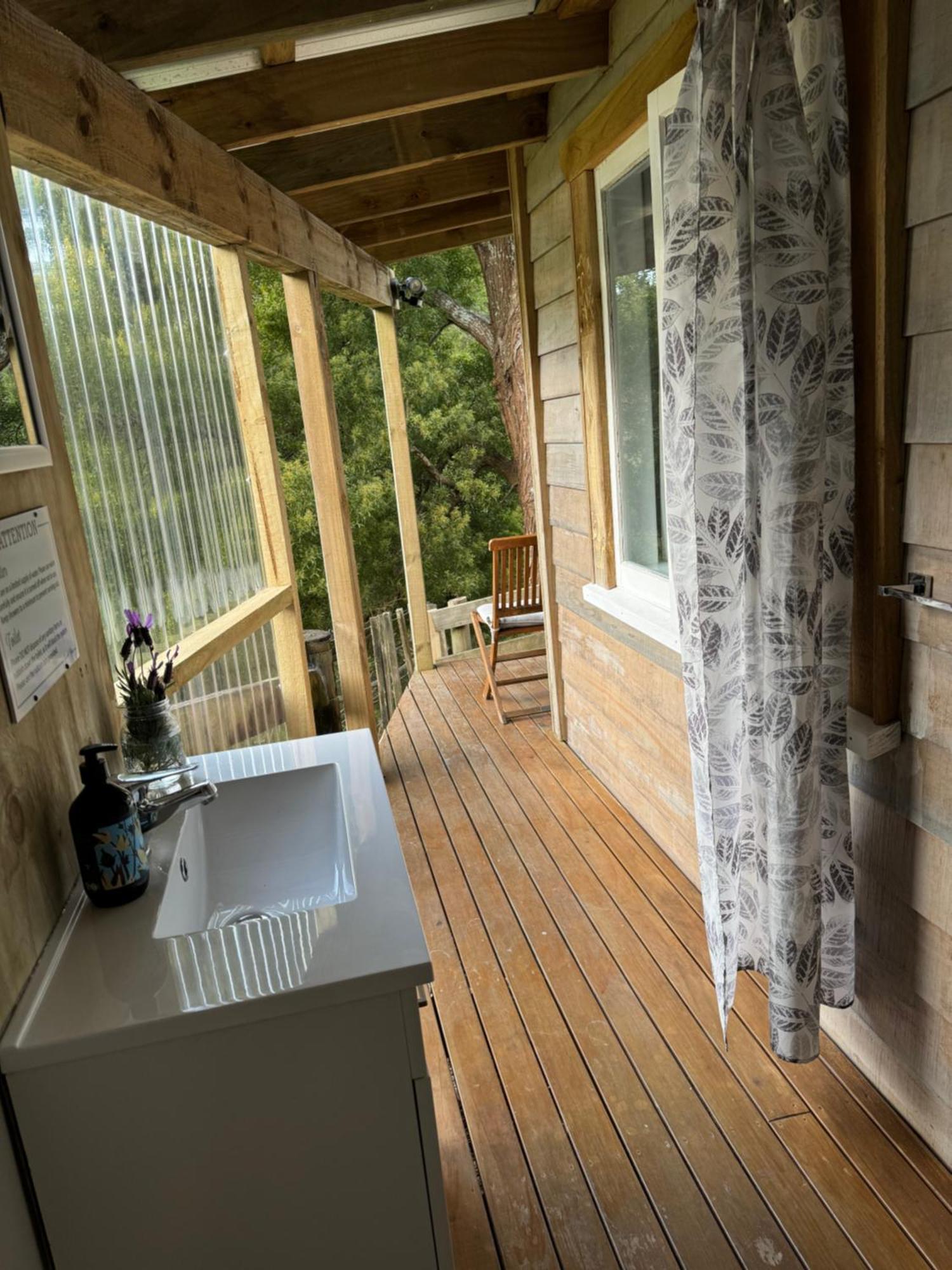 Private Cabin Close To The City Centre Whangarei Ngoại thất bức ảnh